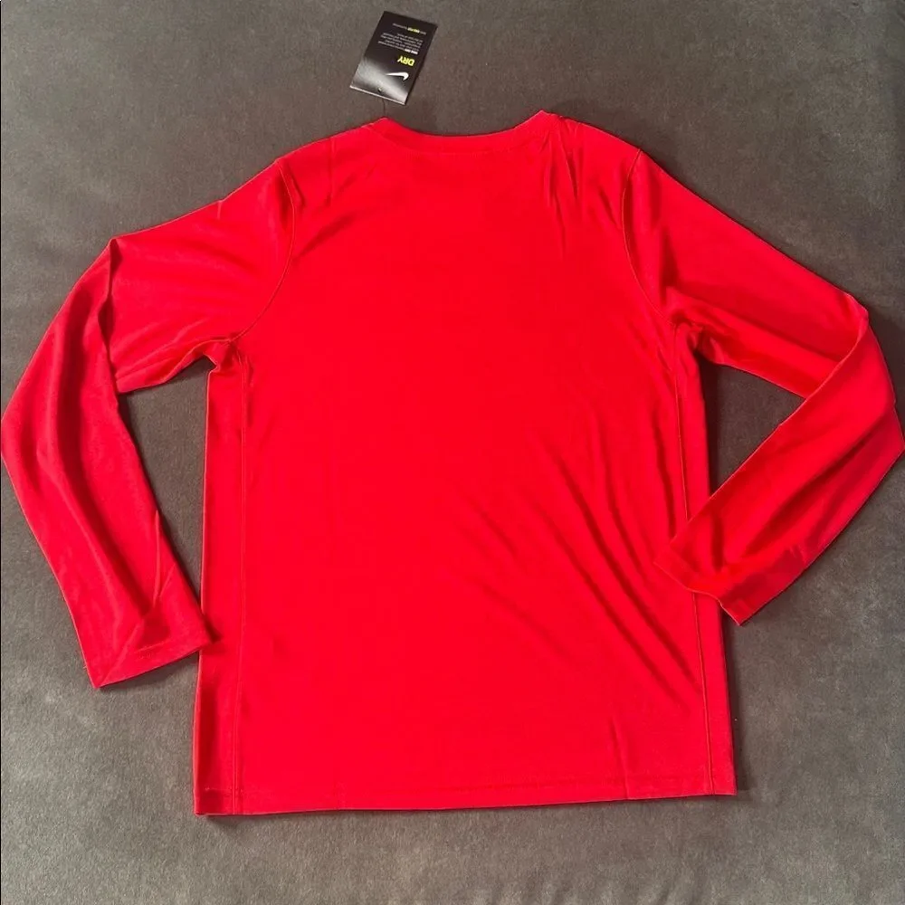 Nike Dry Boys Red Training Top Long Sleeve Athletic Fit Size M 840177-657 NWT